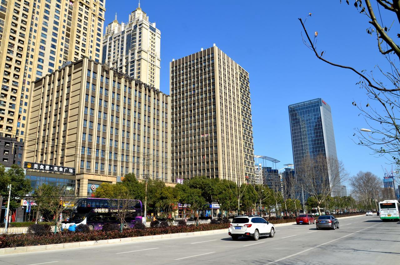 Metropolo, Wuhan, Wuchang Jiangtan Jiyuqiao Subway Station Exterior photo